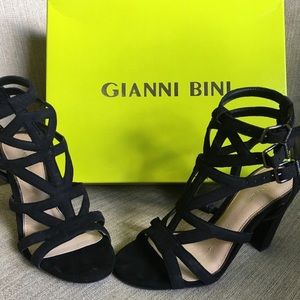 Gianni Bini black shoes